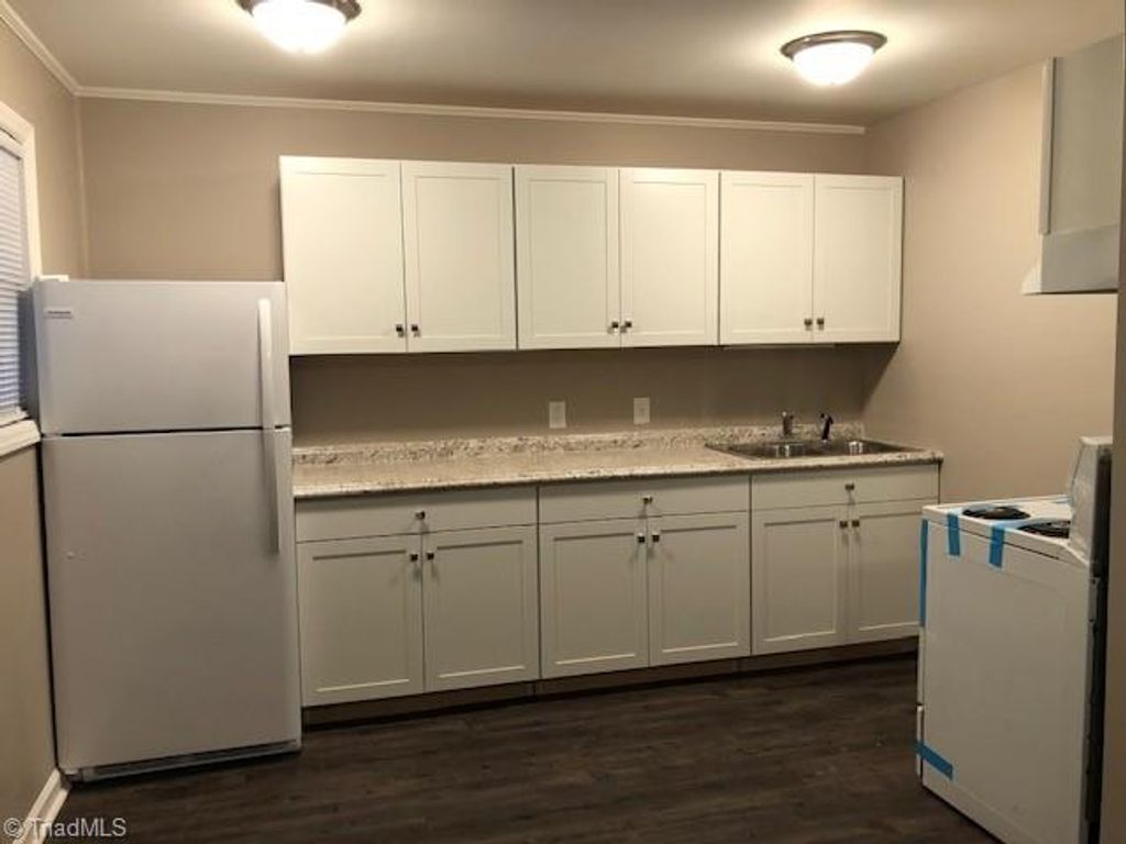3300 Starlight Drive 5, Winston-salem, NC 27107