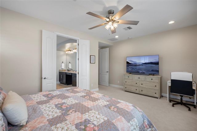 10539 WARLOW CREEK STREET, Orlando, FL 32832