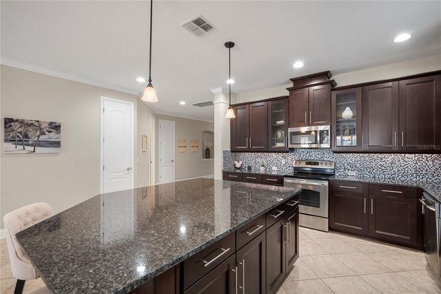 10539 WARLOW CREEK STREET, Orlando, FL 32832