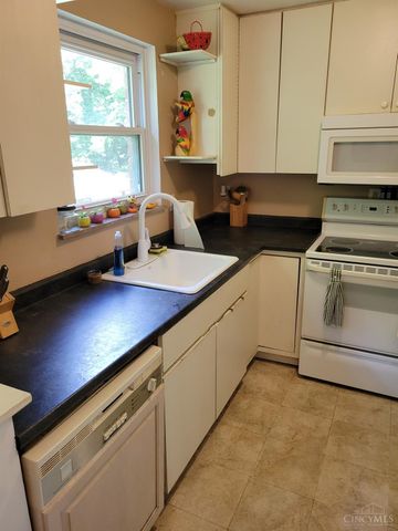 306 Forestwood Drive, Springfield Twp., OH 45216