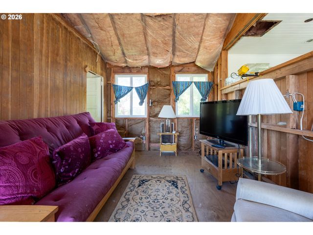 1019 N FRANKLIN St, Seaside, OR 97138