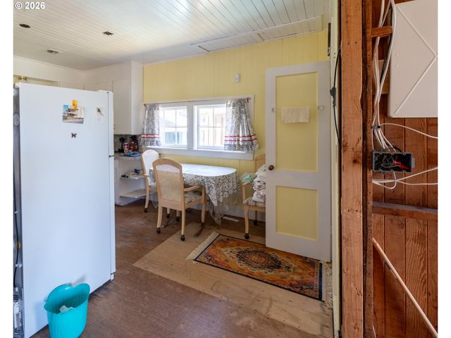 1019 N FRANKLIN St, Seaside, OR 97138