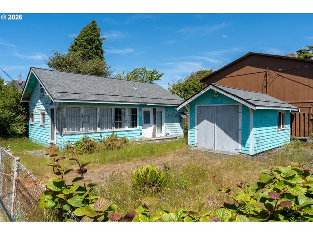 1019 N FRANKLIN St, Seaside, OR 97138