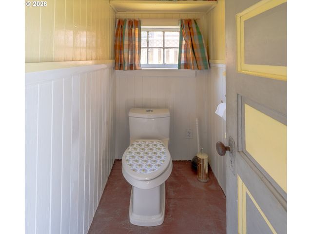 1019 N FRANKLIN St, Seaside, OR 97138