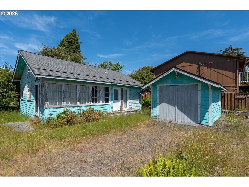 1019 N FRANKLIN St, Seaside, OR 97138