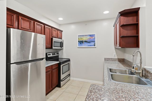 1282 Beach Boulevard, 104, Biloxi, MS 39530
