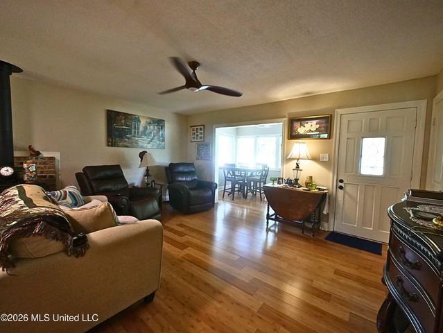 9936 Ana Hulu Street, Diamondhead, MS 39525