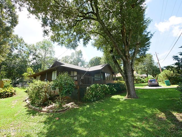 9936 Ana Hulu Street, Diamondhead, MS 39525