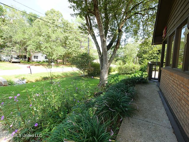 9936 Ana Hulu Street, Diamondhead, MS 39525