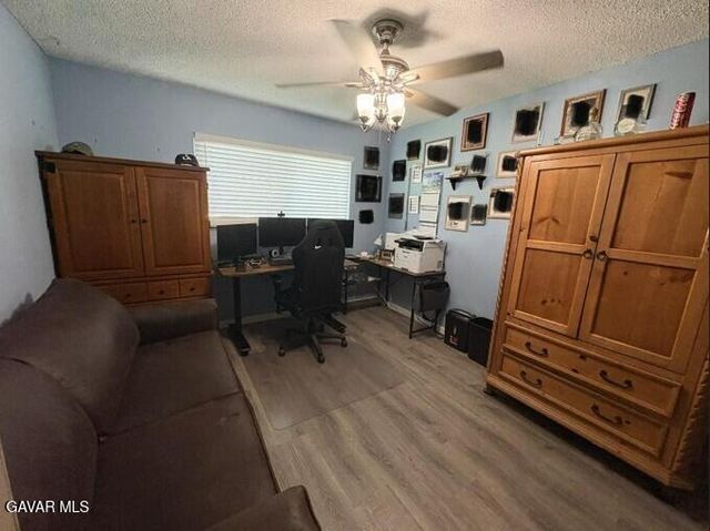 554 W Avenue J11, Lancaster, CA 93534