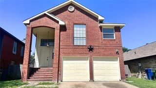 708 Meadowcreek Court, Garland, TX 75043