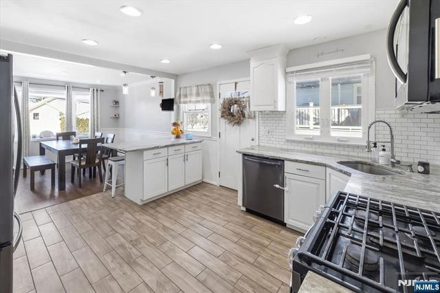 7 Chaplin Court, Clifton, NJ 07012