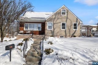 7 Chaplin Court, Clifton, NJ 07012