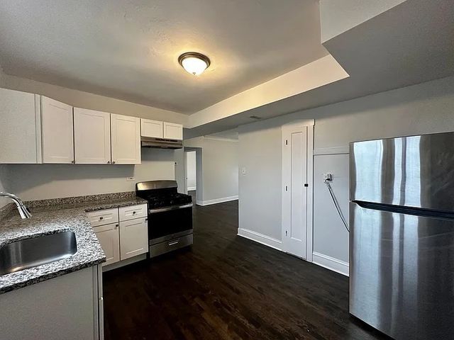 4150 W Belden Street 2, Chicago, IL 60639