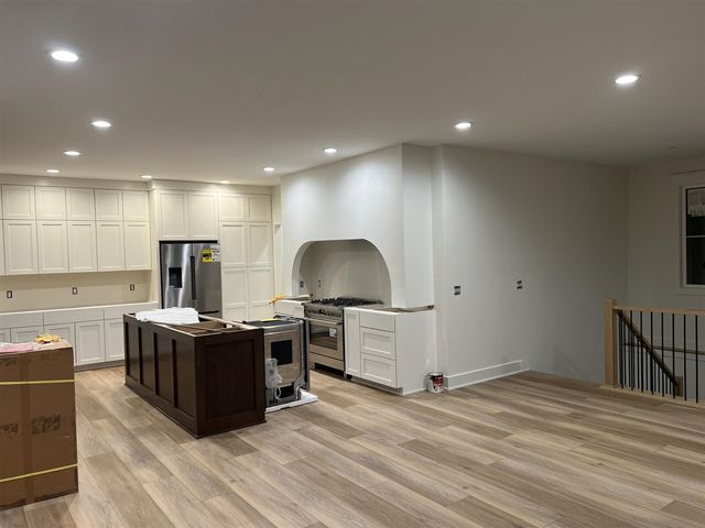 4716 Hidden Ridge Drive, Hudsonville, MI 49426