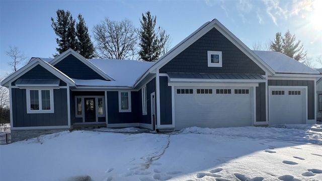 4716 Hidden Ridge Drive, Hudsonville, MI 49426