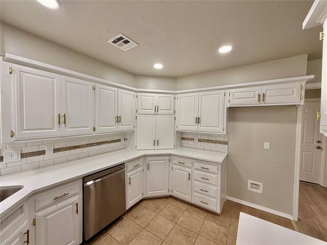 8325 Arlington Drive, Oklahoma City, OK 73132