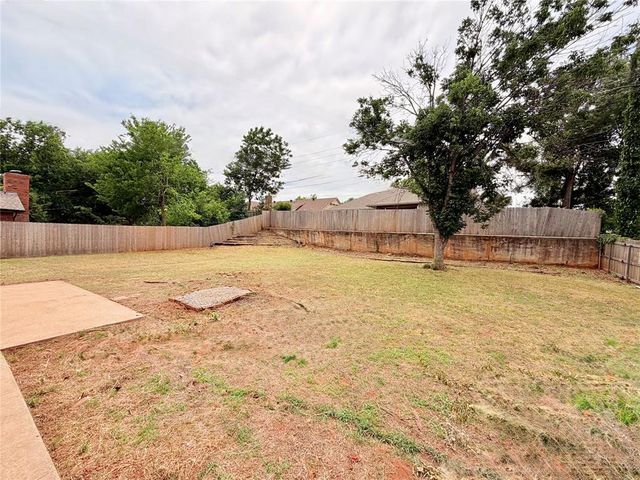 8325 Arlington Drive, Oklahoma City, OK 73132