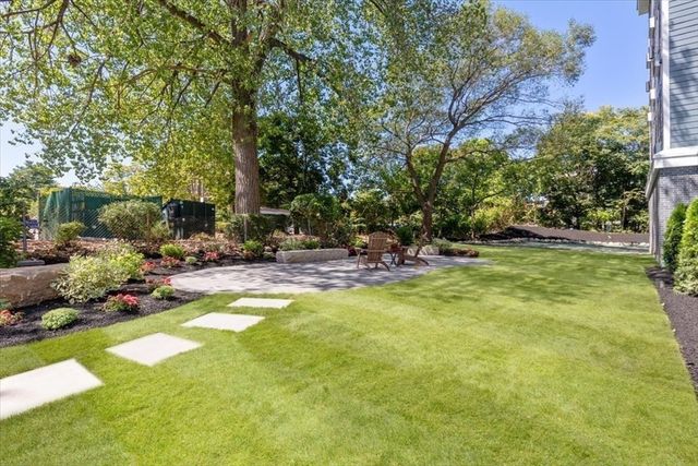 21 Totman Street 302, Quincy, MA 02169
