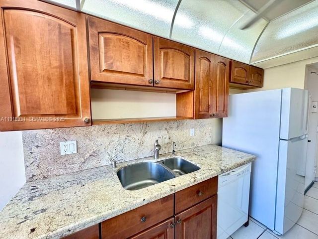 1200 Saint Charles Place 218, Pembroke Pines, FL 33026