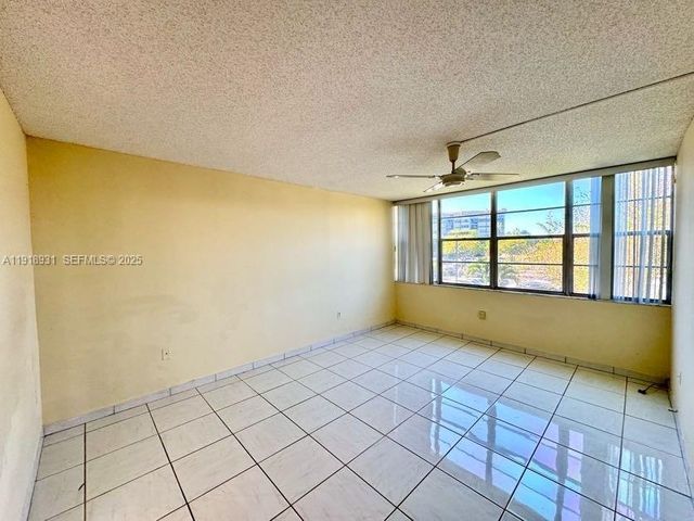 1200 Saint Charles Place 218, Pembroke Pines, FL 33026
