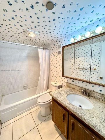 1200 Saint Charles Place 218, Pembroke Pines, FL 33026