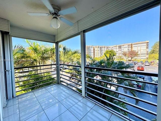 1200 Saint Charles Place 218, Pembroke Pines, FL 33026