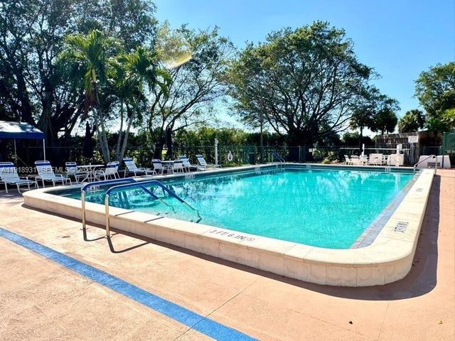 1200 Saint Charles Place 218, Pembroke Pines, FL 33026