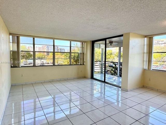 1200 Saint Charles Place 218, Pembroke Pines, FL 33026
