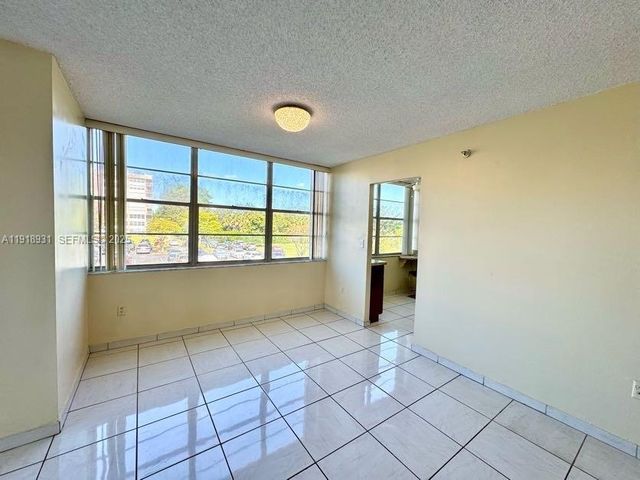 1200 Saint Charles Place 218, Pembroke Pines, FL 33026