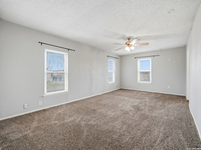 305 Toepperwein, Converse, TX 78109