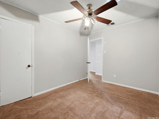 305 Toepperwein, Converse, TX 78109