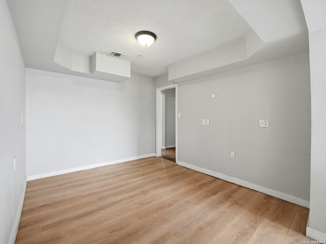 305 Toepperwein, Converse, TX 78109