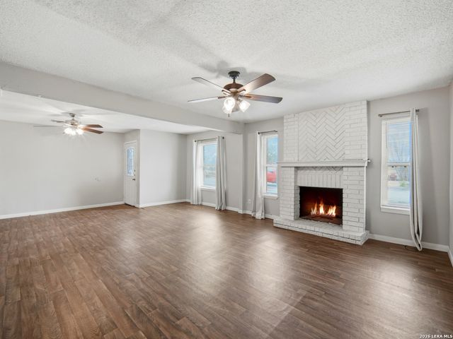 305 Toepperwein, Converse, TX 78109