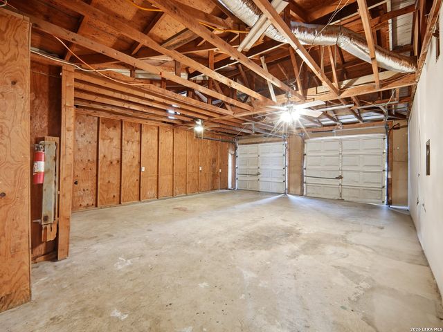 305 Toepperwein, Converse, TX 78109