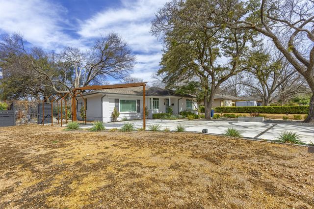 1812 Carol Street, Mckinney, TX 75069