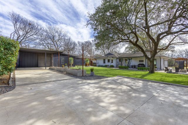 1812 Carol Street, Mckinney, TX 75069