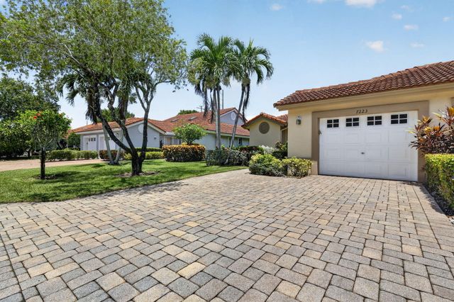 7223 Summer Tree Drive, Boynton Beach, FL 33437