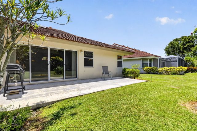 7223 Summer Tree Drive, Boynton Beach, FL 33437