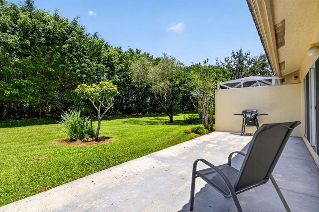 7223 Summer Tree Drive, Boynton Beach, FL 33437