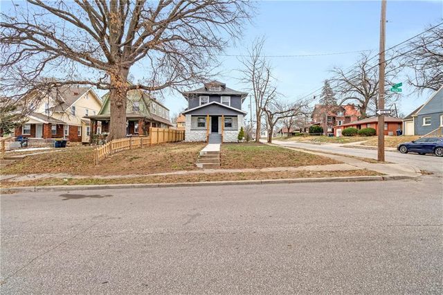 5647 WAYNE Avenue, Kansas City, MO 64110