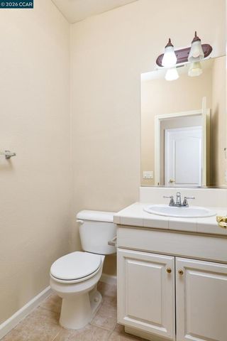 3007 Bergamo Ct, Sacramento, CA 95833