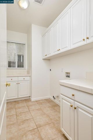 3007 Bergamo Ct, Sacramento, CA 95833