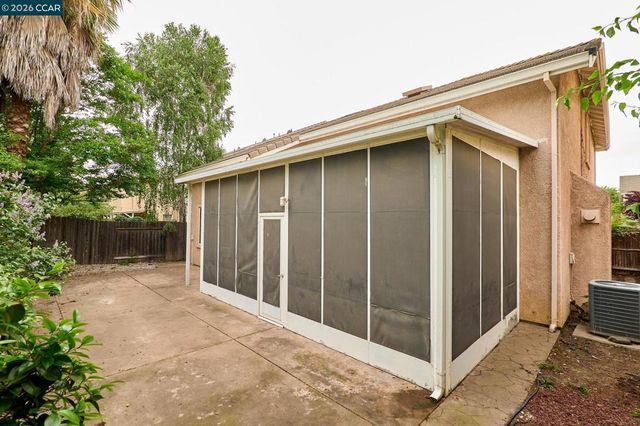 3007 Bergamo Ct, Sacramento, CA 95833