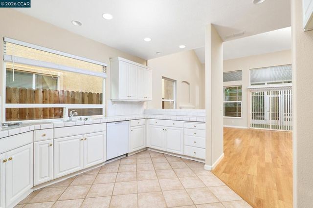 3007 Bergamo Ct, Sacramento, CA 95833