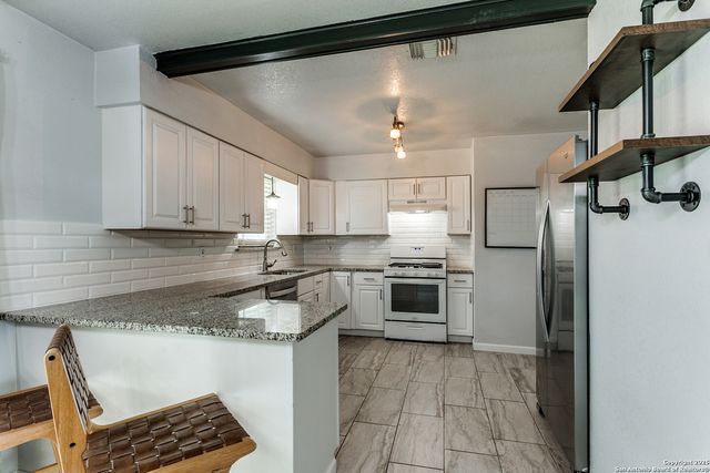 4439 Tropical Dr., San Antonio, TX 78218