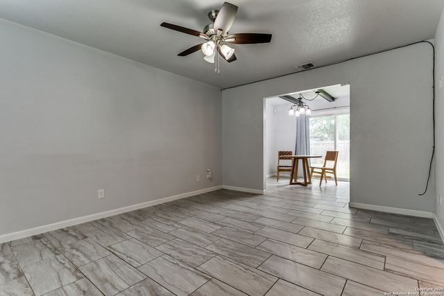 4439 Tropical Dr., San Antonio, TX 78218