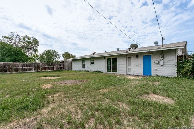 4439 Tropical Dr., San Antonio, TX 78218