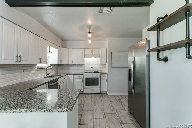 4439 Tropical Dr., San Antonio, TX 78218