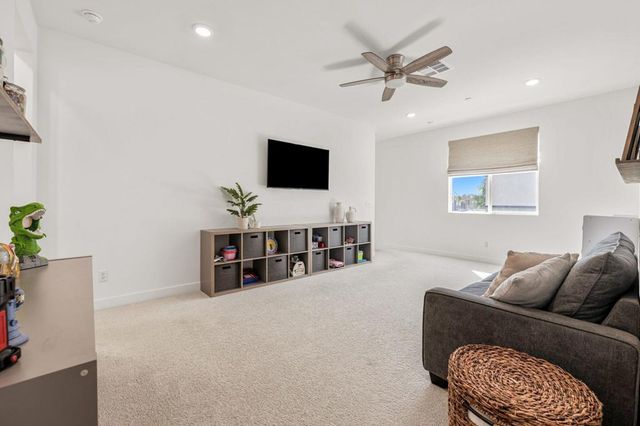 41462 Harvey Mudd Drive, Palm Desert, CA 92211